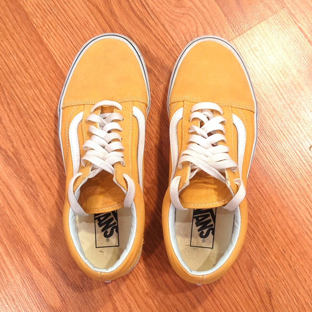 Yellow Old Skool Vans women's 9 / mens 7.5